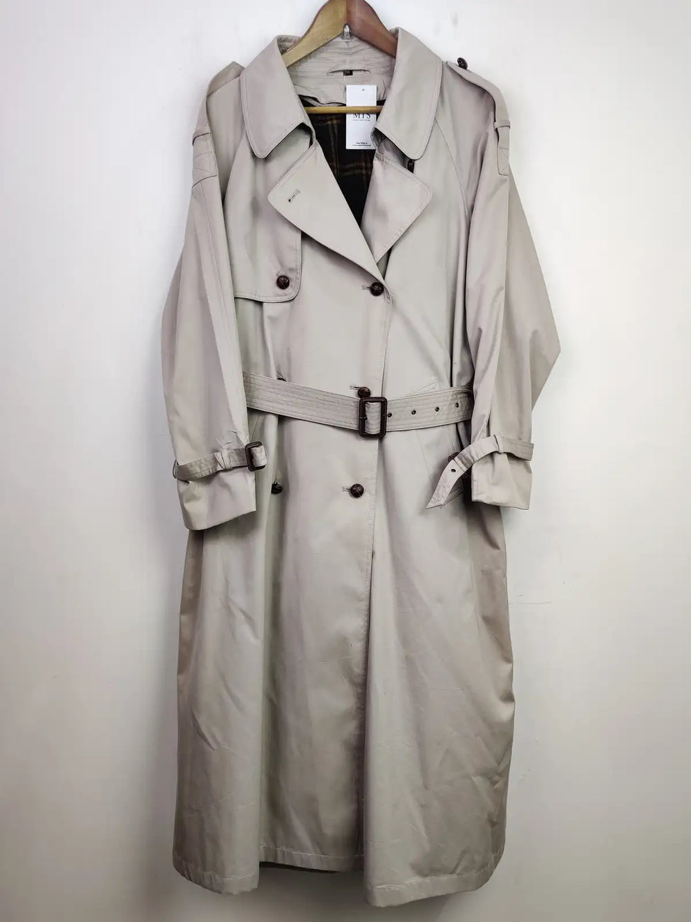 Buy online pre-used pre-loved 100% authentic & Original branded Unknown Brand (WC-2348) available in Pakistan. Top international brands avilable.