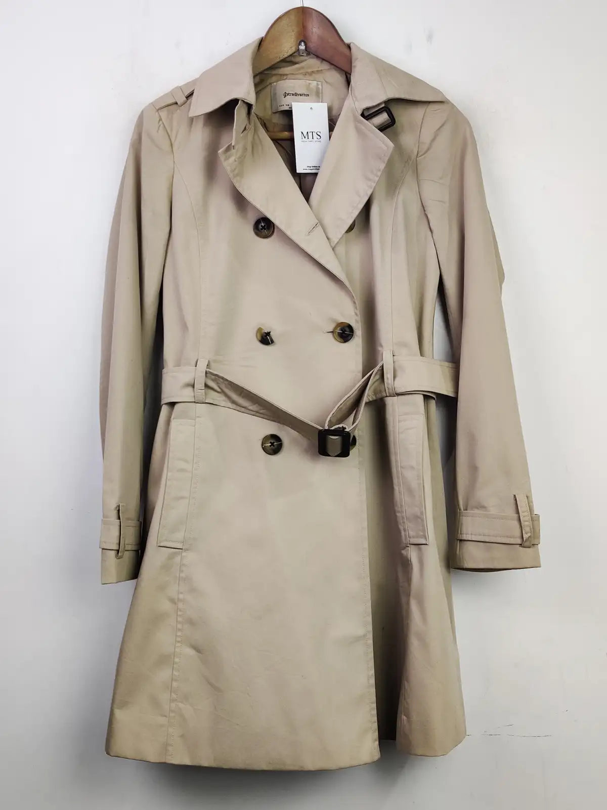 Buy online pre-used pre-loved 100% authentic & Original branded Stradivarius (WC-2367) available in Pakistan. Top international brands avilable.