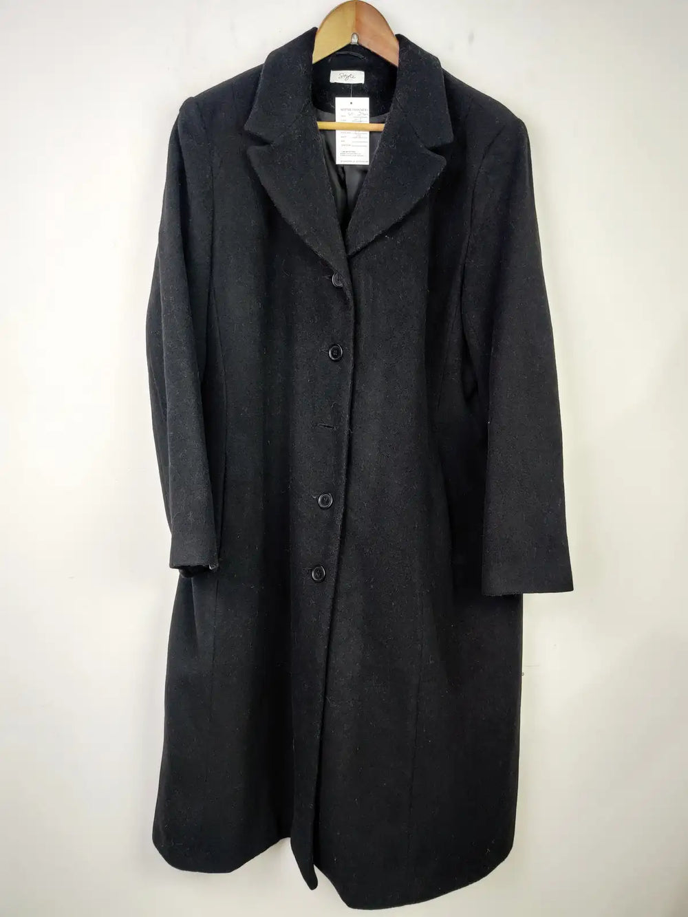 Buy online pre-used pre-loved 100% authentic & Original branded Style (WC-2404) available in Pakistan. Top international brands avilable.