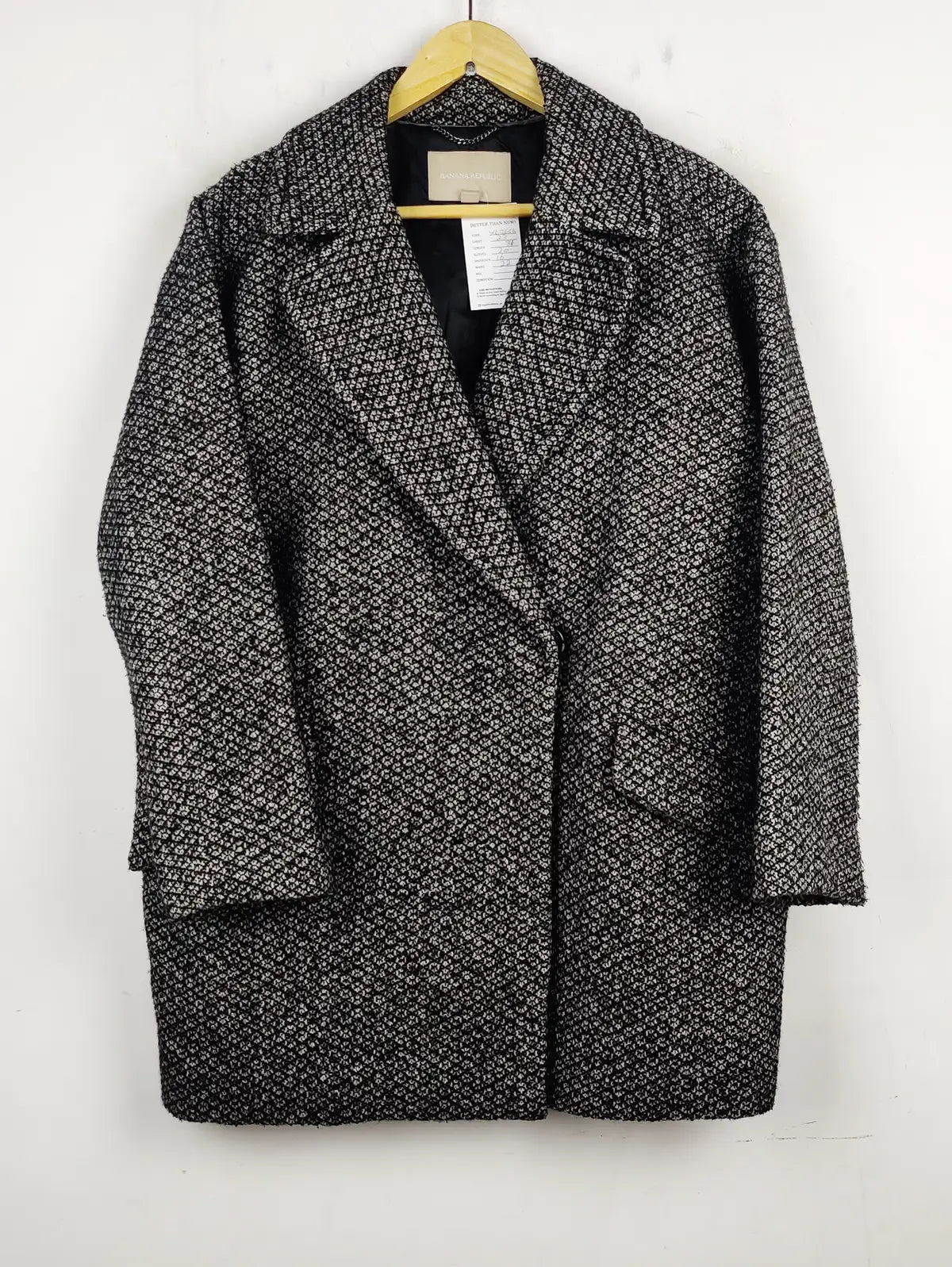 Buy online pre-used pre-loved 100% authentic & Original branded Banana Republic (WC-2556) available in Pakistan. Top international brands avilable.
