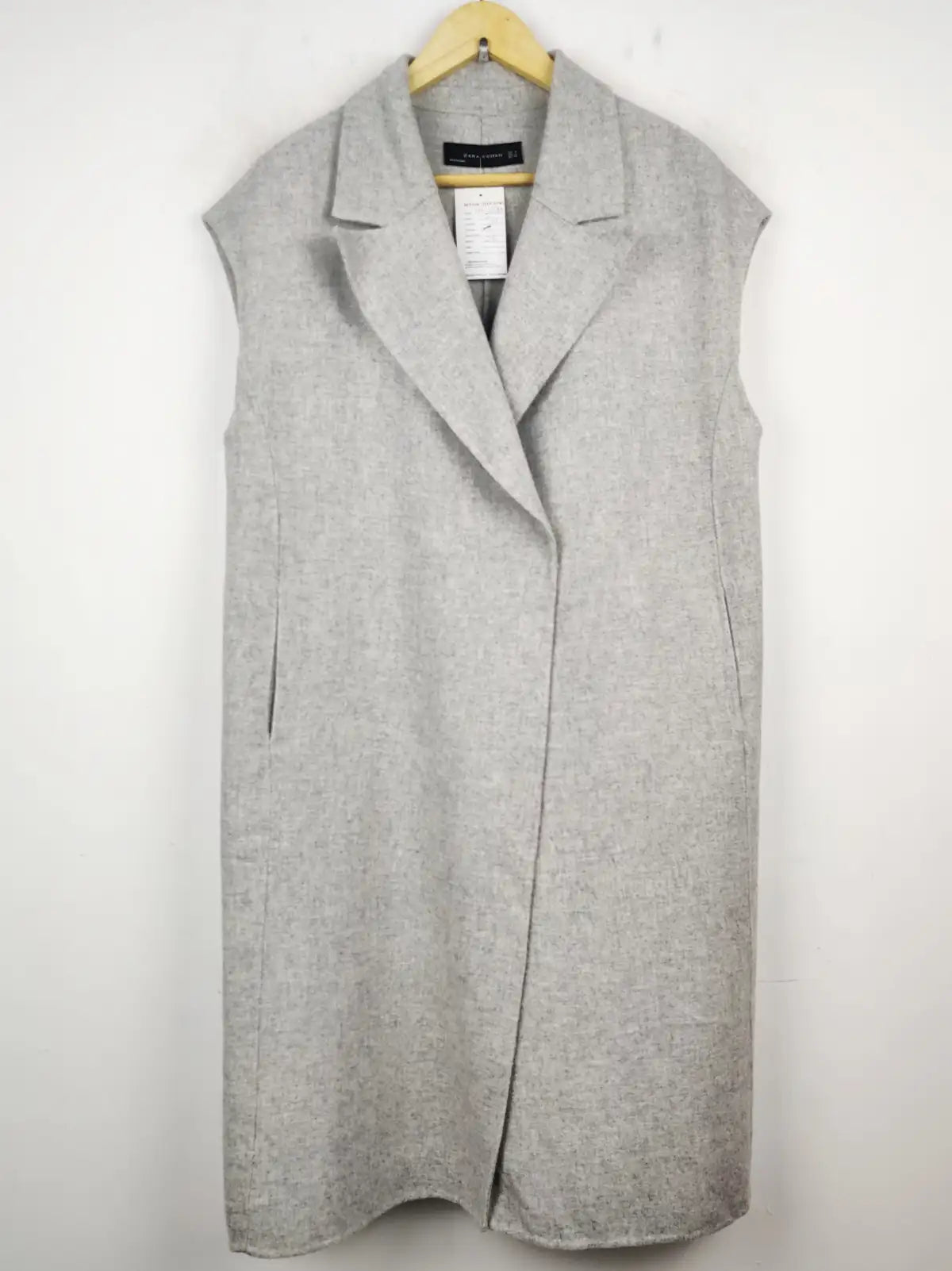 Buy online pre-used pre-loved 100% authentic & Original branded Zara (WC-2589) available in Pakistan. Top international brands avilable.