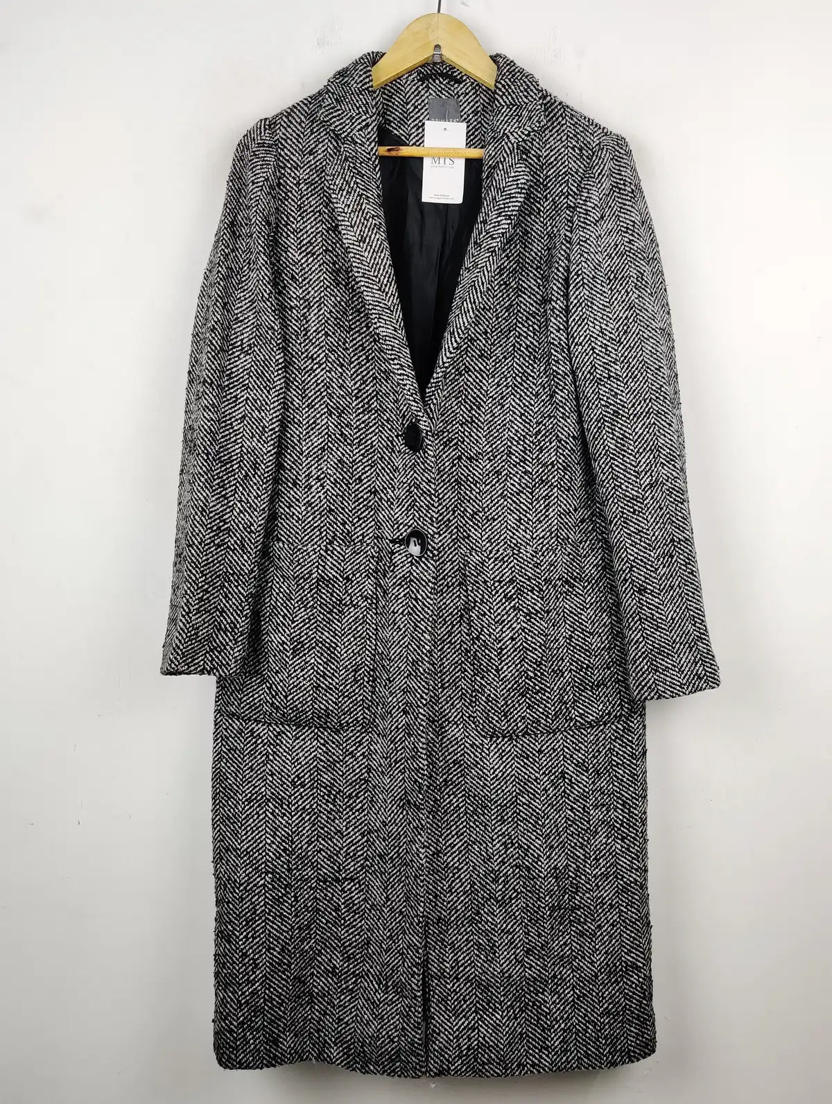 Buy online pre-used pre-loved 100% authentic & Original branded Primark (WC-2673) available in Pakistan. Top international brands avilable.