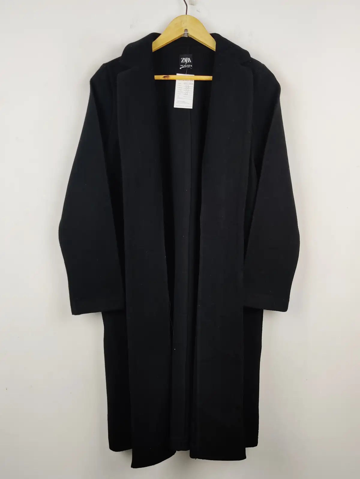 Buy online pre-used pre-loved 100% authentic & Original branded Zara (WC-2683) available in Pakistan. Top international brands avilable.