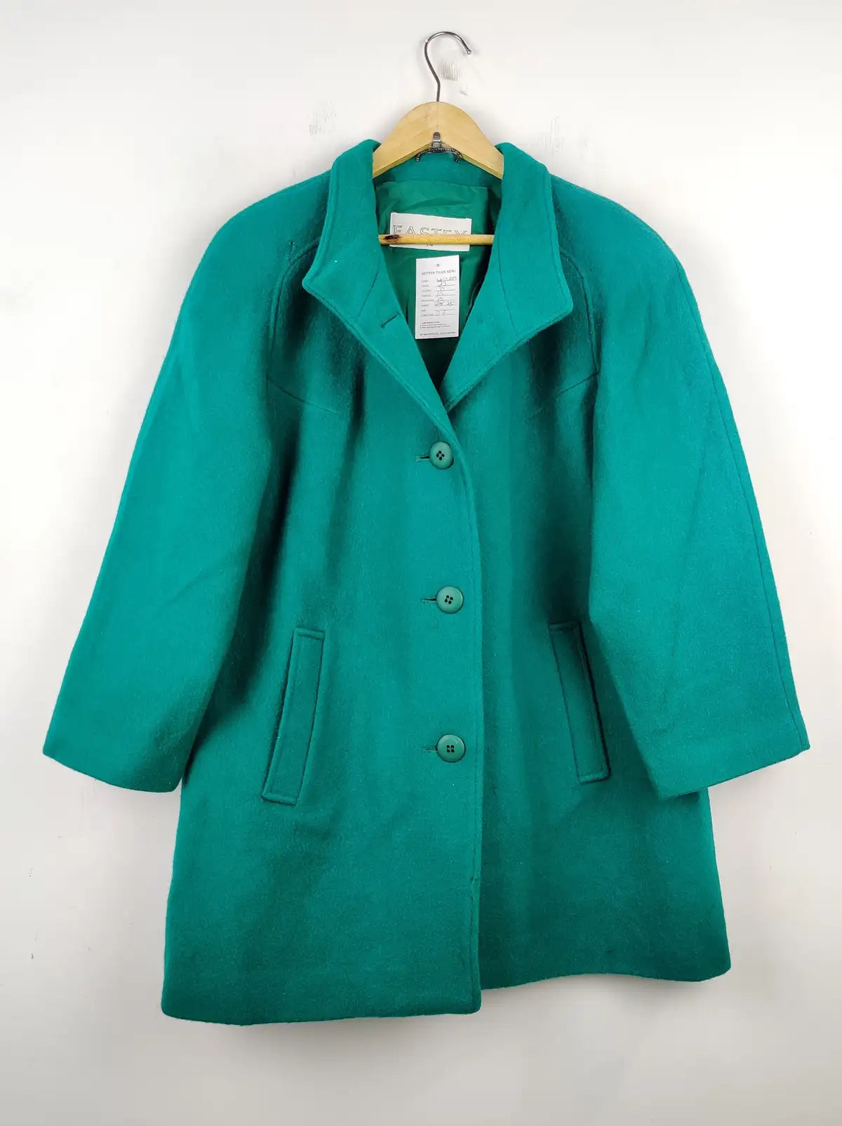 Buy online pre-used pre-loved 100% authentic & Original branded Eastex (WC-2687) available in Pakistan. Top international brands avilable.