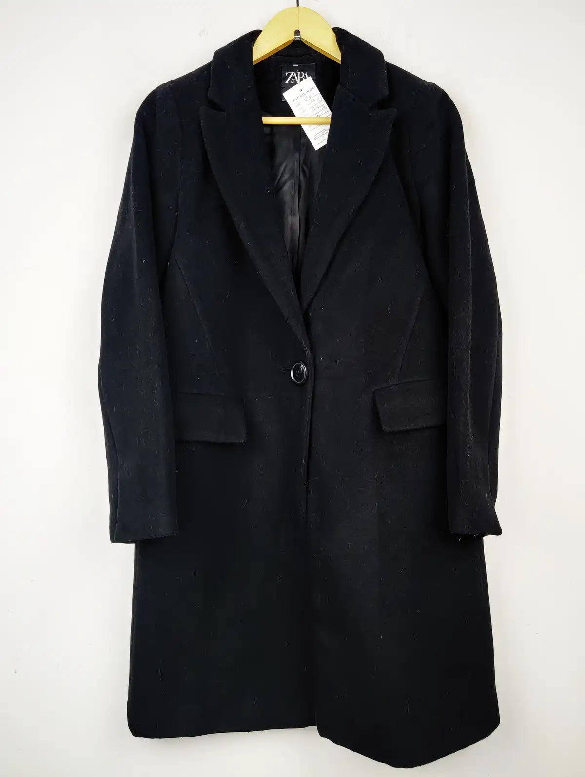 Buy online pre-used pre-loved 100% authentic & Original branded Zara (WC-2904) available in Pakistan. Top international brands avilable.