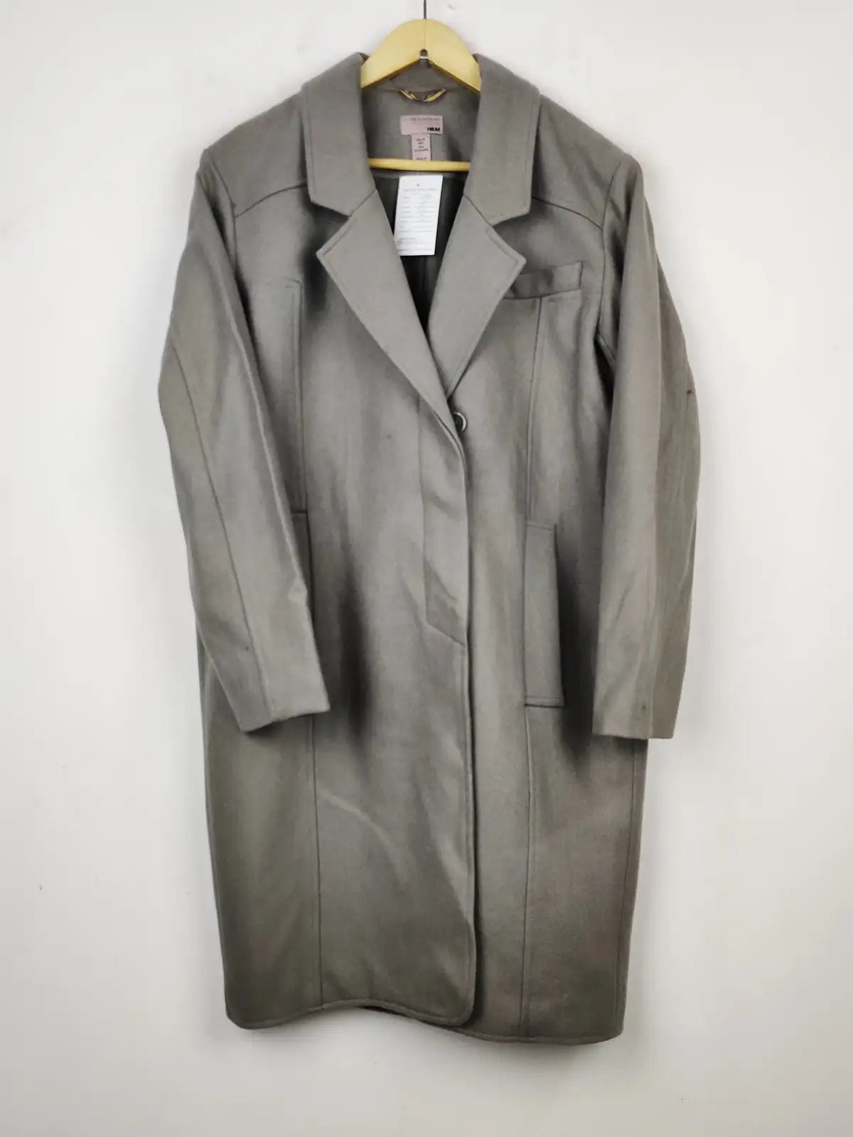 Buy online pre-used pre-loved 100% authentic & Original branded H&M (WC-2919) available in Pakistan. Top international brands avilable.