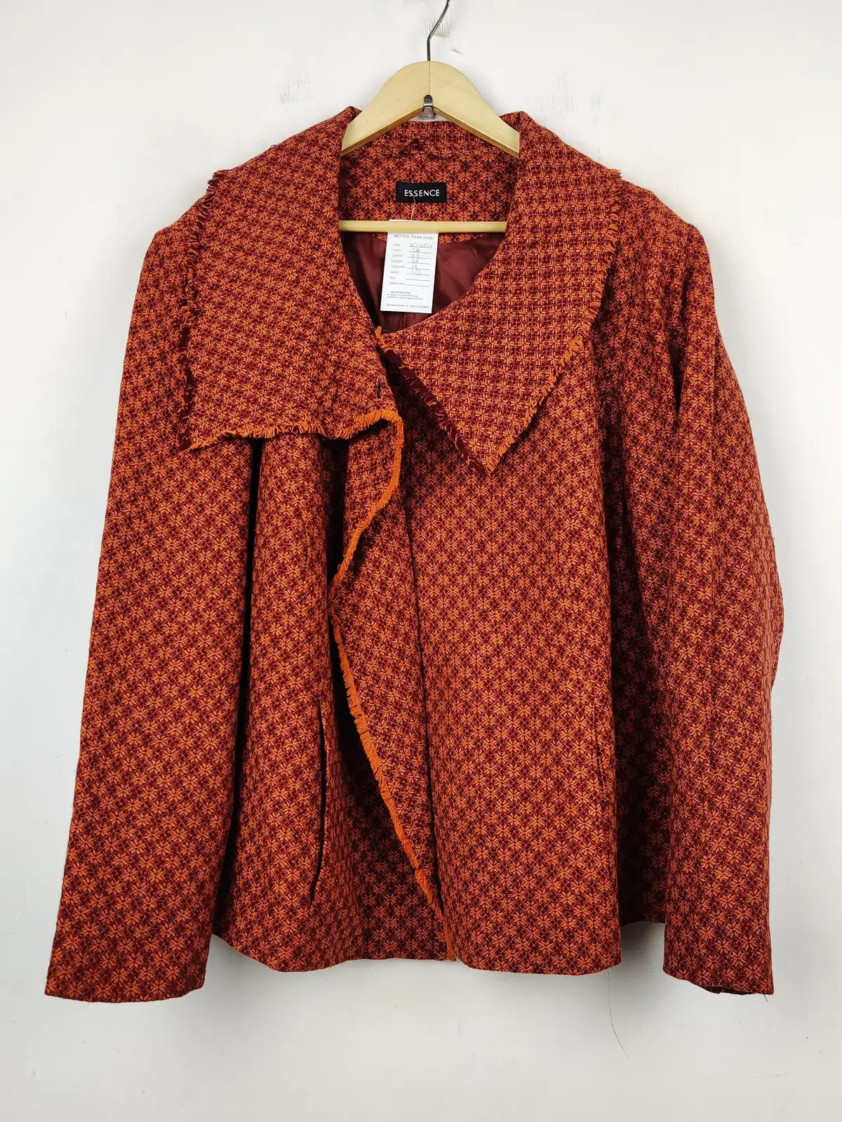 Buy online pre-used pre-loved 100% authentic & Original branded Essence (WC-2925) available in Pakistan. Top international brands avilable.