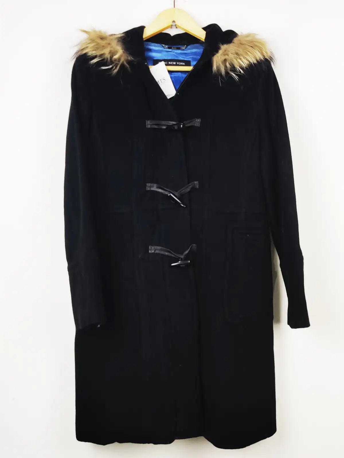 Buy online pre-used pre-loved 100% authentic & Original branded Marc New York (WC-2927) available in Pakistan. Top international brands avilable.