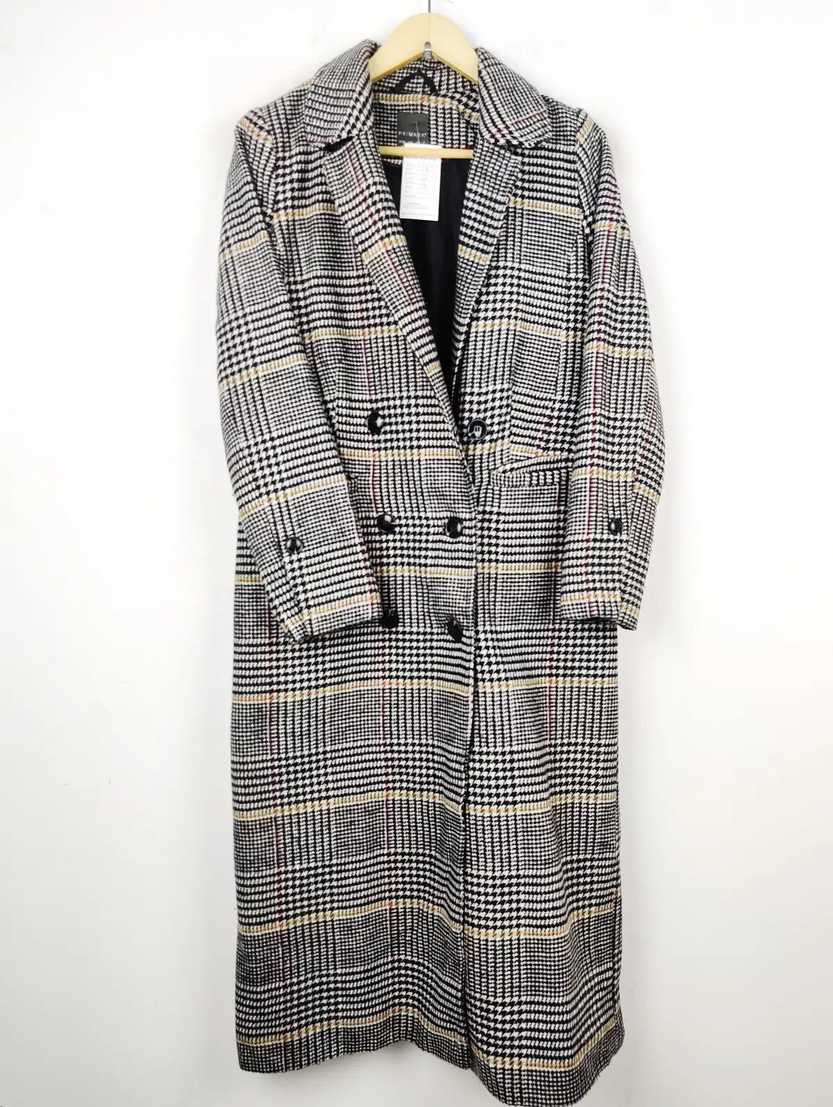 Buy online pre-used pre-loved 100% authentic & Original branded Primark (WC-2932) available in Pakistan. Top international brands avilable.