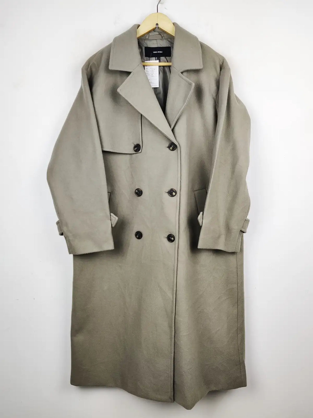 Buy online pre-used pre-loved 100% authentic & Original branded Vero Moda (WC-2933) available in Pakistan. Top international brands avilable.