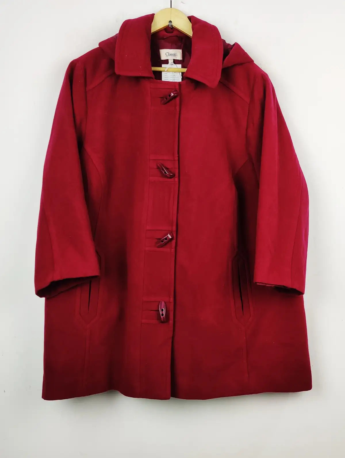 Buy online pre-used pre-loved 100% authentic & Original branded Classic (WC-2943) available in Pakistan. Top international brands avilable.