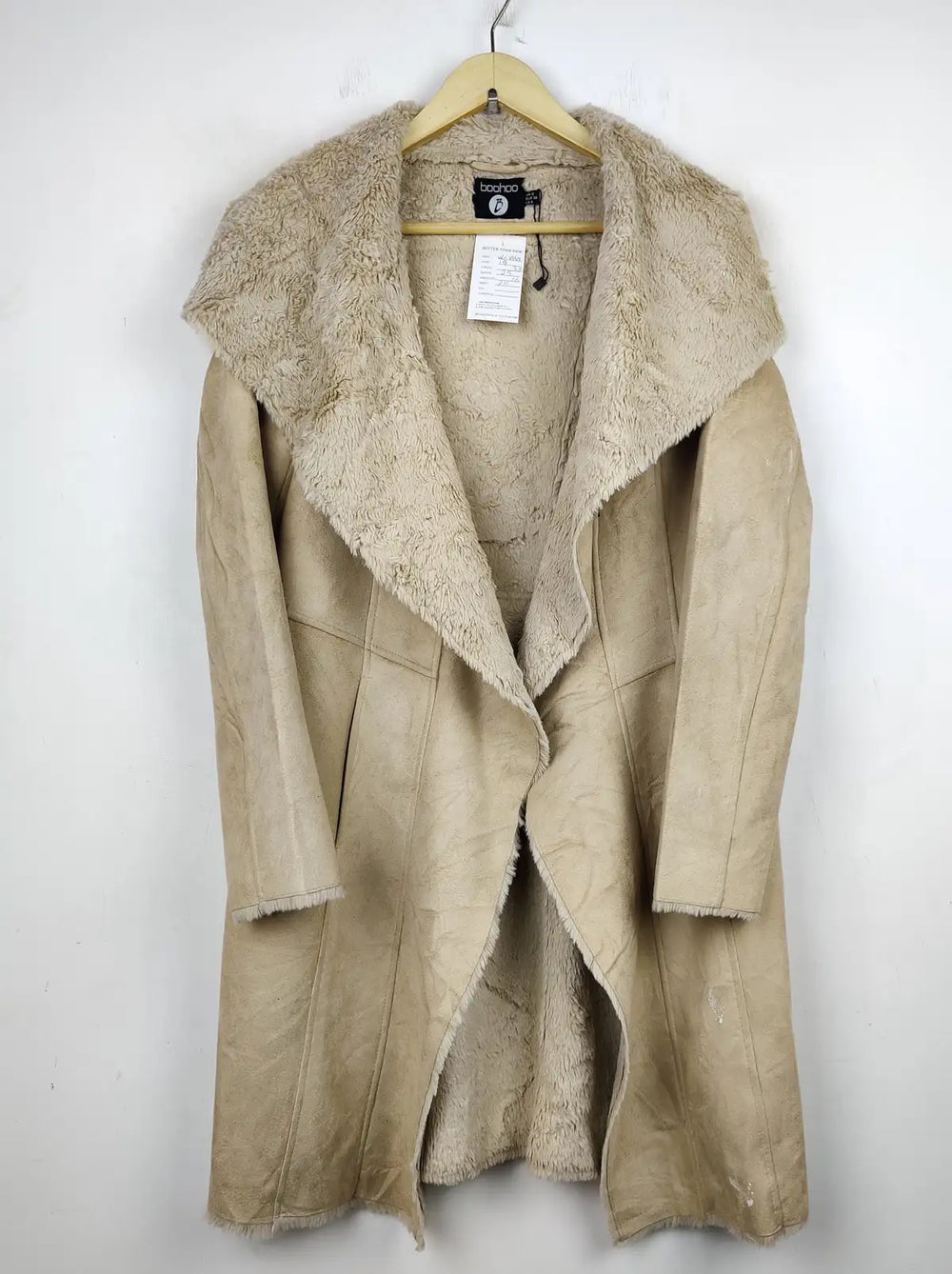 Buy online pre-used pre-loved 100% authentic & Original branded Boohoo (WC-2954) available in Pakistan. Top international brands avilable.