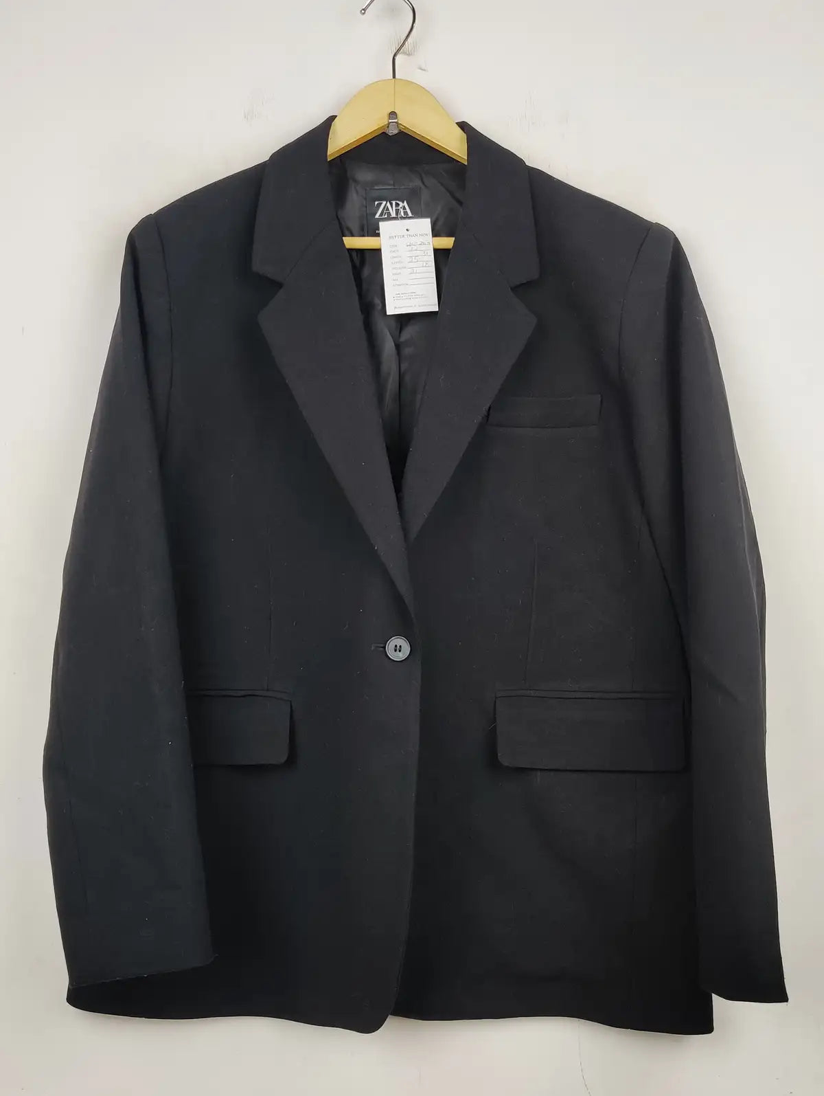 Buy online pre-used pre-loved 100% authentic & Original branded Zara (WC-2959) available in Pakistan. Top international brands avilable.