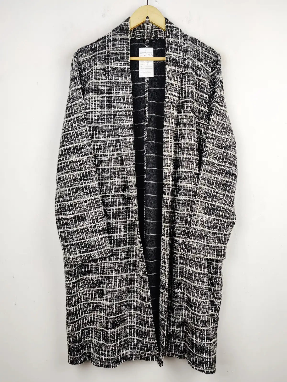 Buy online pre-used pre-loved 100% authentic & Original branded Zara (WC-2989) available in Pakistan. Top international brands avilable.