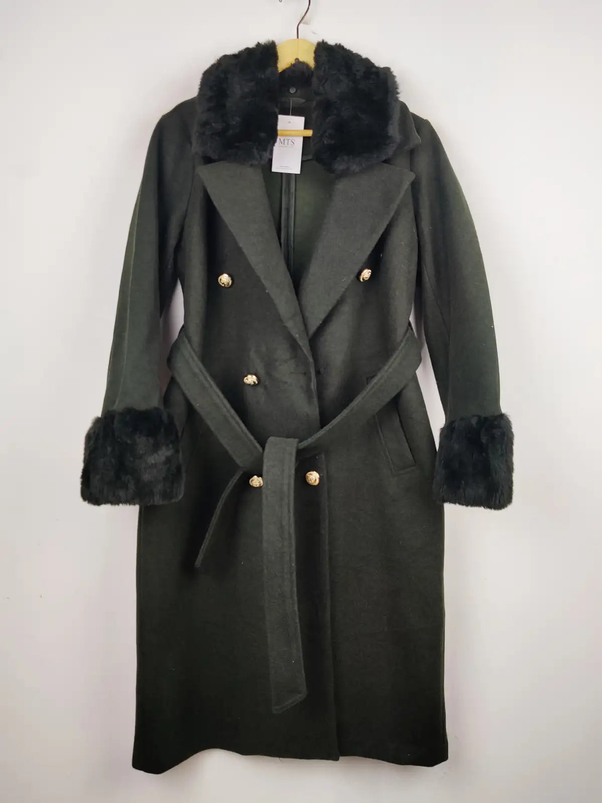 Buy online pre-used pre-loved 100% authentic & Original branded River Island (WC-2990) available in Pakistan. Top international brands avilable.
