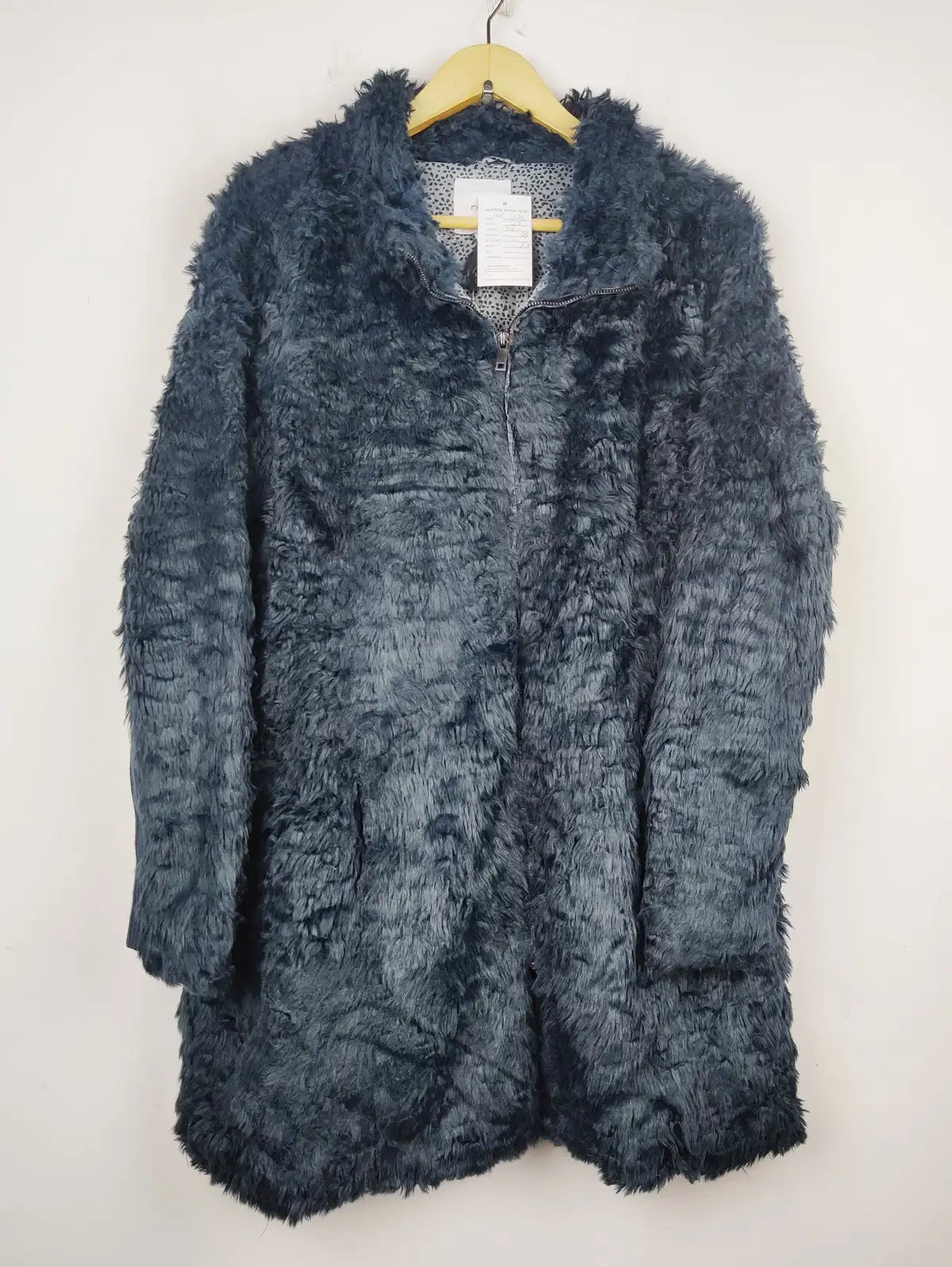 Buy online pre-used pre-loved 100% authentic & Original branded Next (WC-3026) available in Pakistan. Top international brands avilable.