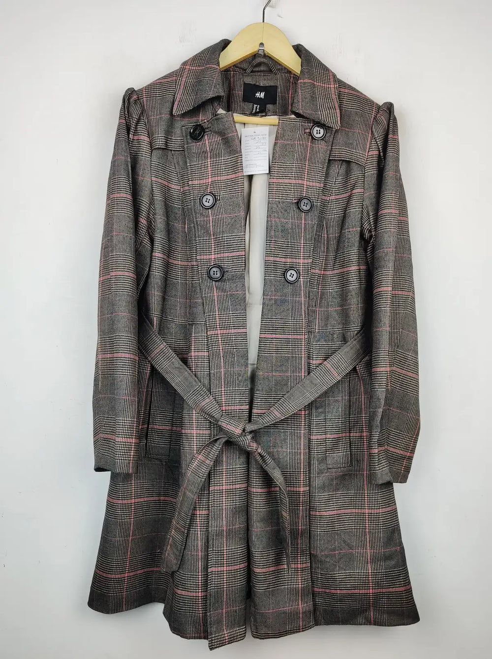 Buy online pre-used pre-loved 100% authentic & Original branded H&M (WC-3040) available in Pakistan. Top international brands avilable.