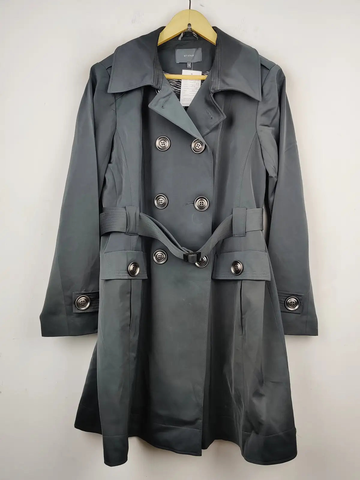 Buy online pre-used pre-loved 100% authentic & Original branded Et Vous (WC-3045) available in Pakistan. Top international brands avilable.