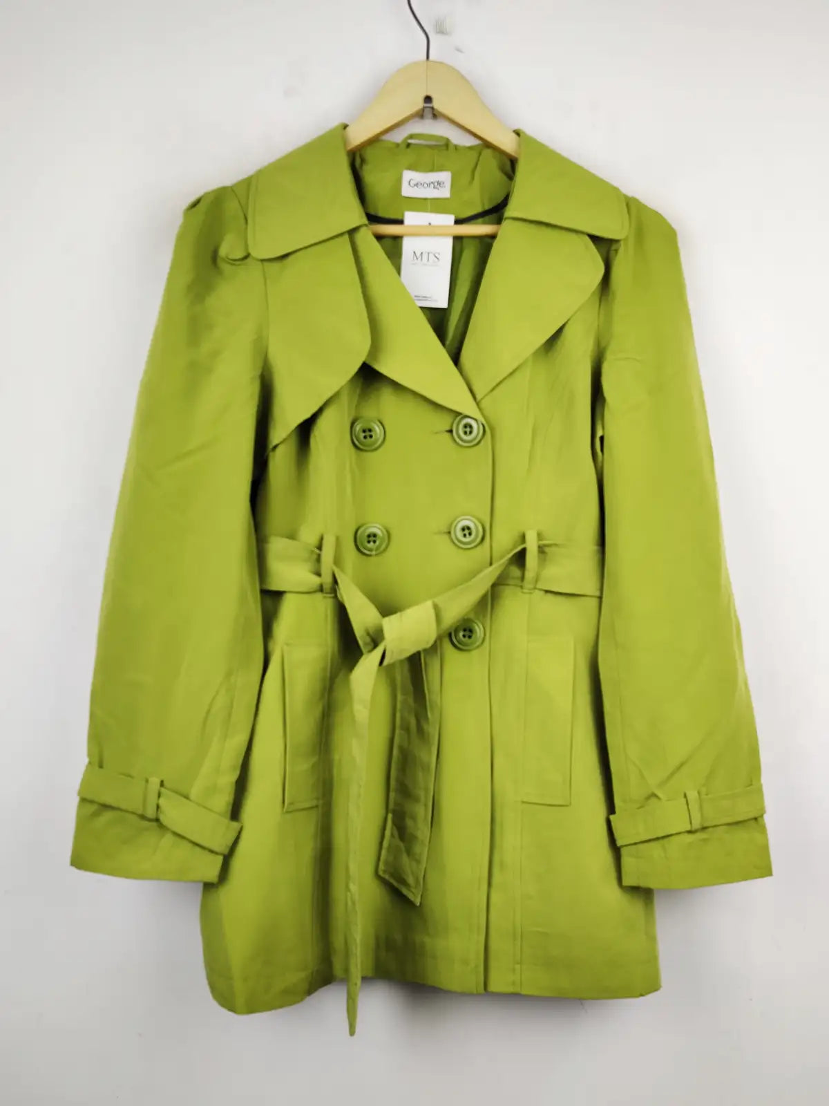 Buy online pre-used pre-loved 100% authentic & Original branded George (WC-3049) available in Pakistan. Top international brands avilable.