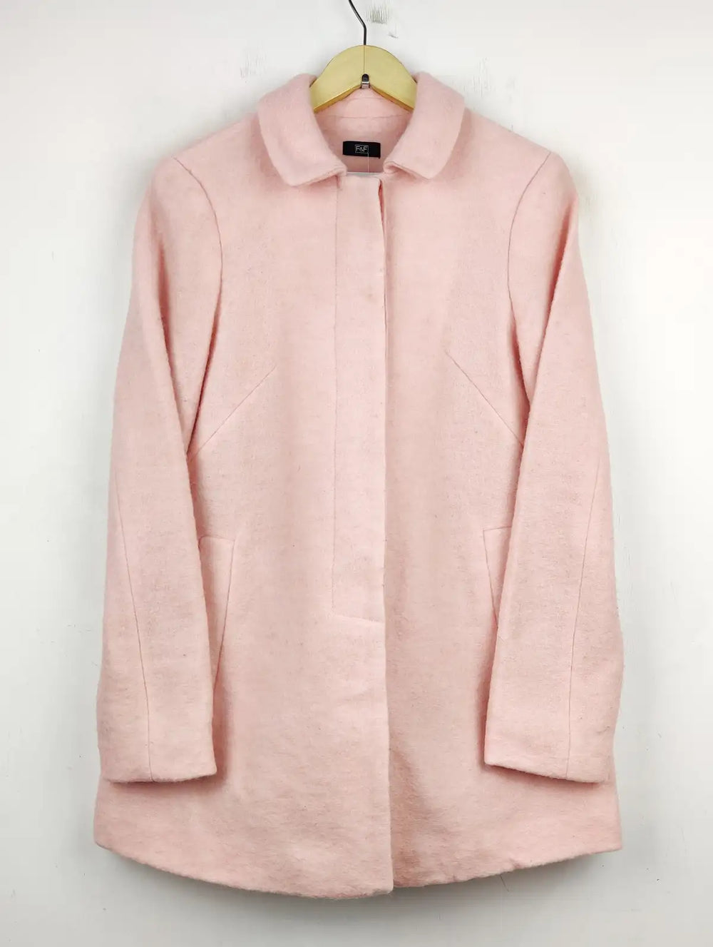 Buy online pre-used pre-loved 100% authentic & Original branded F&F (WC-3051) available in Pakistan. Top international brands avilable.