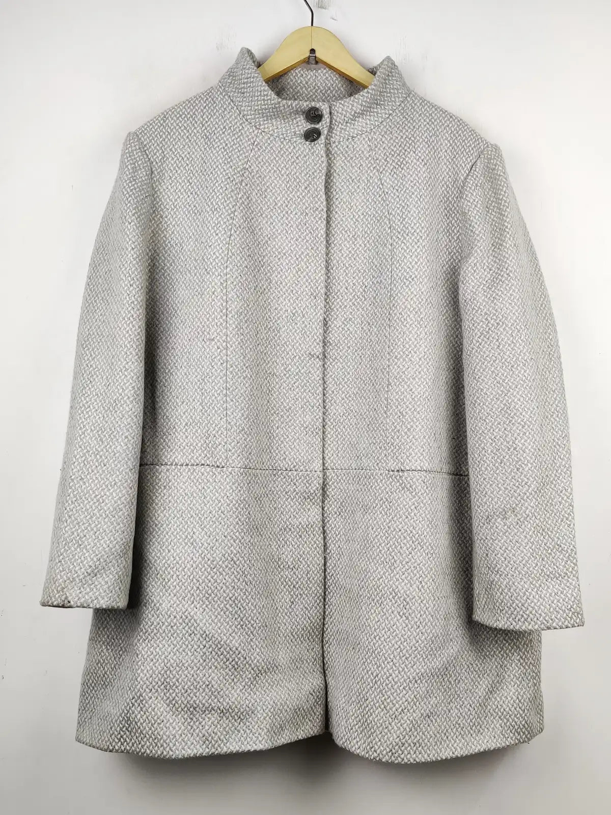 Buy online pre-used pre-loved 100% authentic & Original branded Debenhams (WC-3082) available in Pakistan. Top international brands avilable.