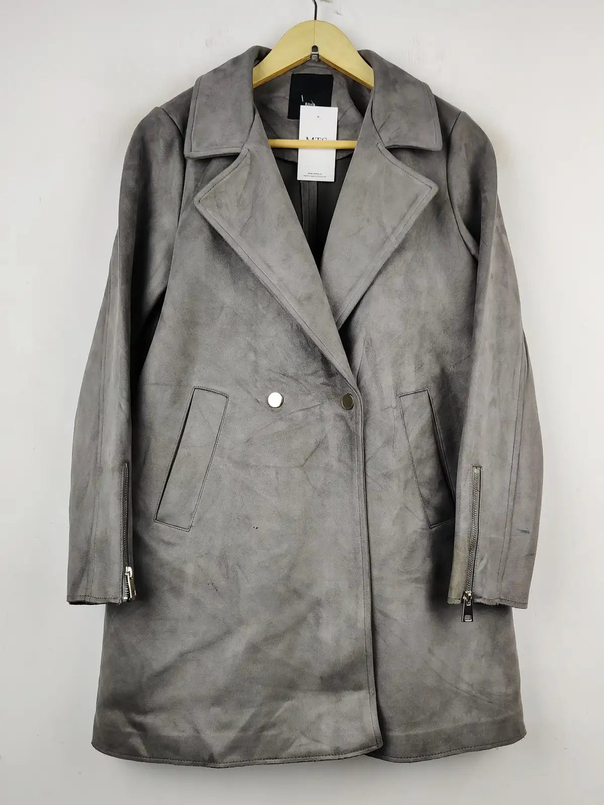 Buy online pre-used pre-loved 100% authentic & Original branded River Island (WC-3084) available in Pakistan. Top international brands avilable.