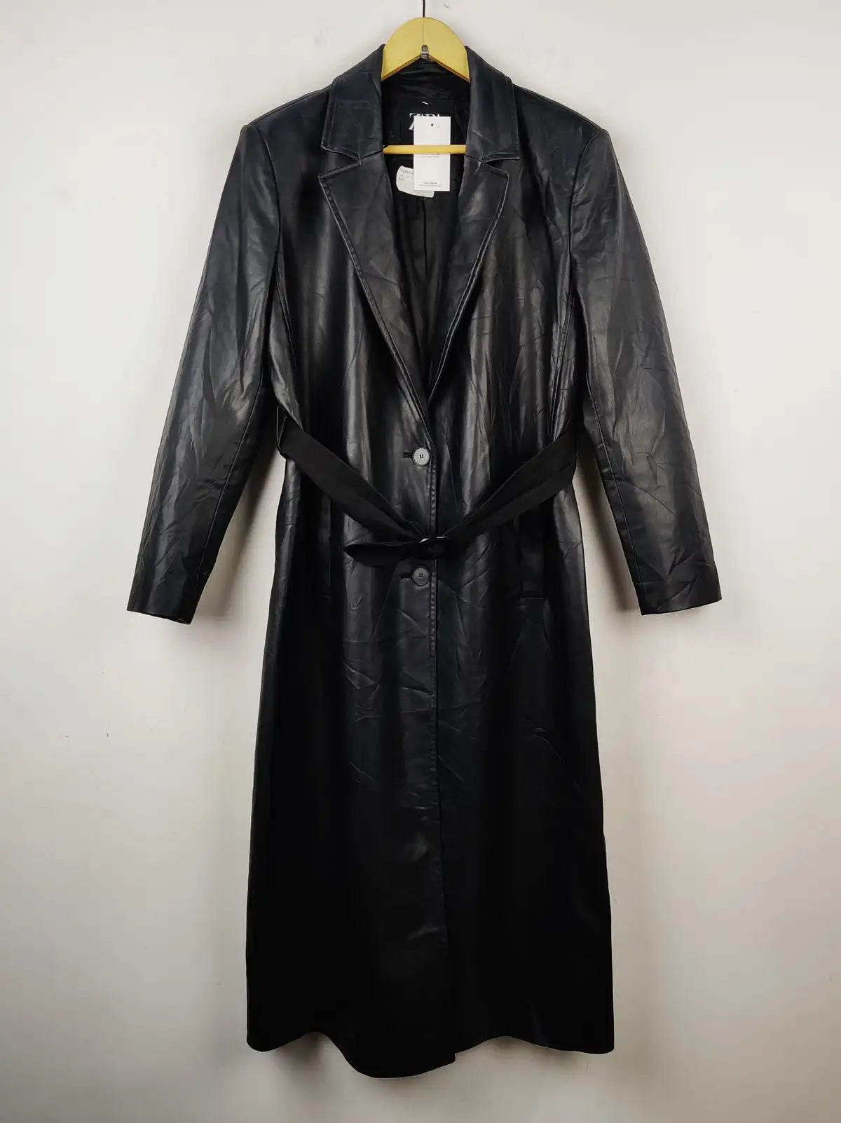 Buy online pre-used pre-loved 100% authentic & Original branded Zara (WC-3101) available in Pakistan. Top international brands avilable.