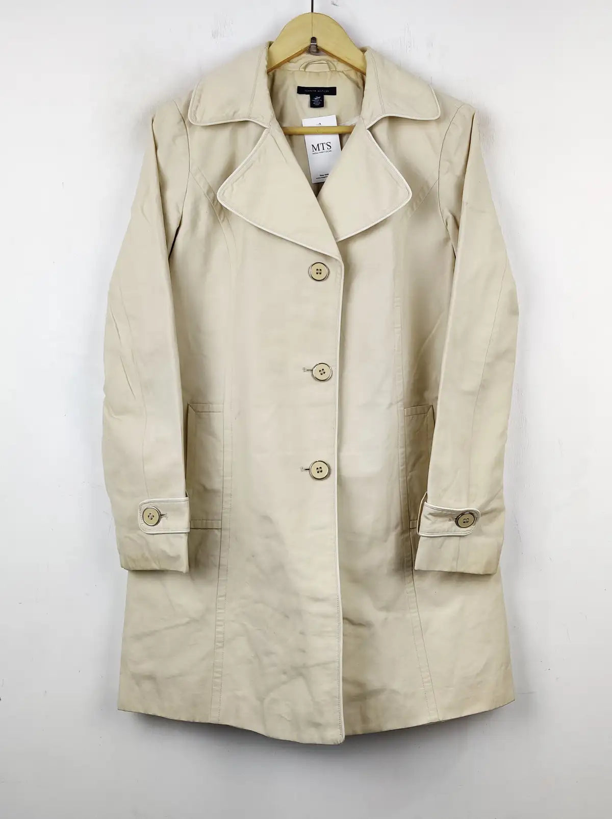 Buy online pre-used pre-loved 100% authentic & Original branded Tommy Hilfiger (WC-3105) available in Pakistan. Top international brands avilable.