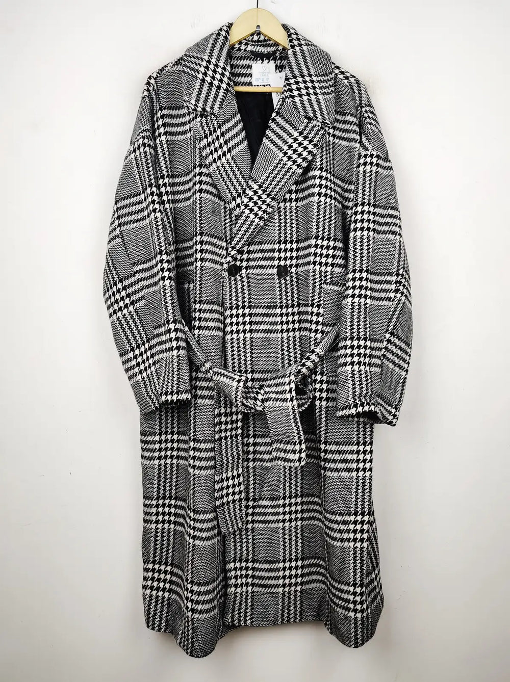 Buy online pre-used pre-loved 100% authentic & Original branded Primark (WC-3113) available in Pakistan. Top international brands avilable.