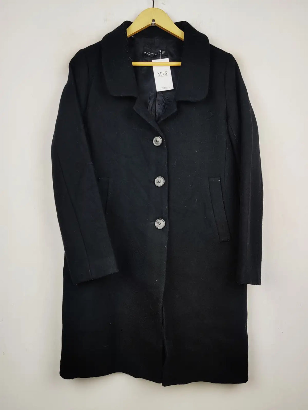 Buy online pre-used pre-loved 100% authentic & Original branded Zara (WC-3143) available in Pakistan. Top international brands avilable.