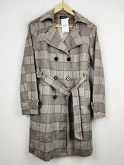 Buy online pre-used pre-loved 100% authentic & Original branded Class (WC-3147) available in Pakistan. Top international brands avilable.