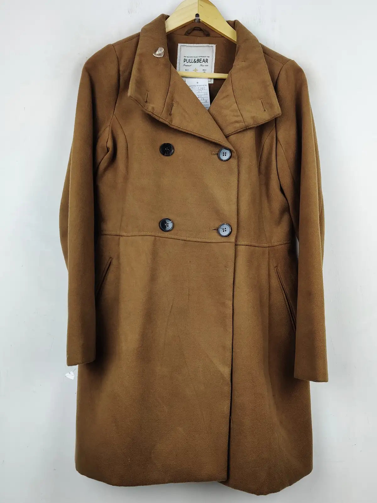 Buy online pre-used pre-loved 100% authentic & Original branded Pull&Bear (WC-3245) available in Pakistan. Top international brands avilable.