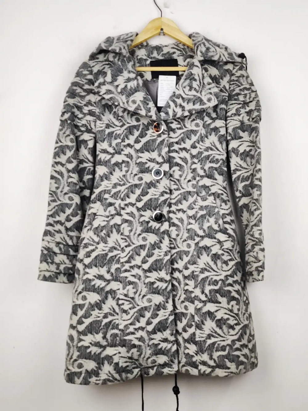 Buy online pre-used pre-loved 100% authentic & Original branded Meisinisi (WC-3250) available in Pakistan. Top international brands avilable.