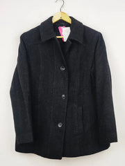 Buy online pre-used pre-loved 100% authentic & Original branded Class (WC-3255) available in Pakistan. Top international brands avilable.