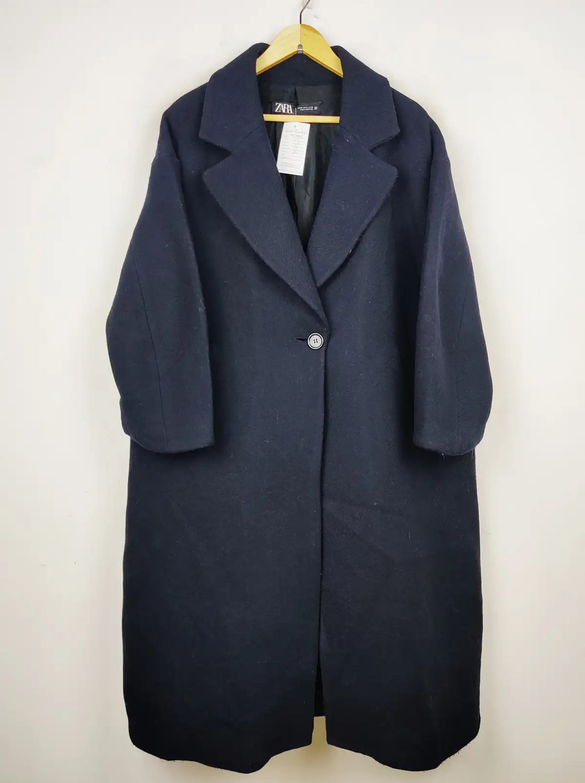 Buy online pre-used pre-loved 100% authentic & Original branded Zara (WC-3278) available in Pakistan. Top international brands avilable.