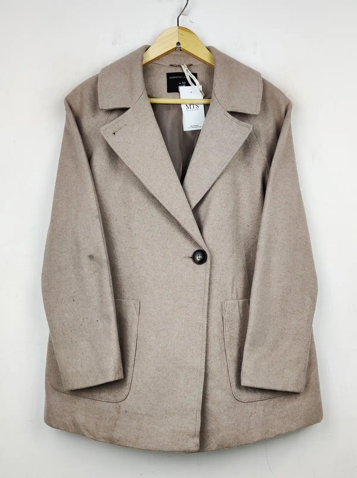 Buy online pre-used pre-loved 100% authentic & Original branded Dorothy Perkins (WC-3283) available in Pakistan. Top international brands avilable.