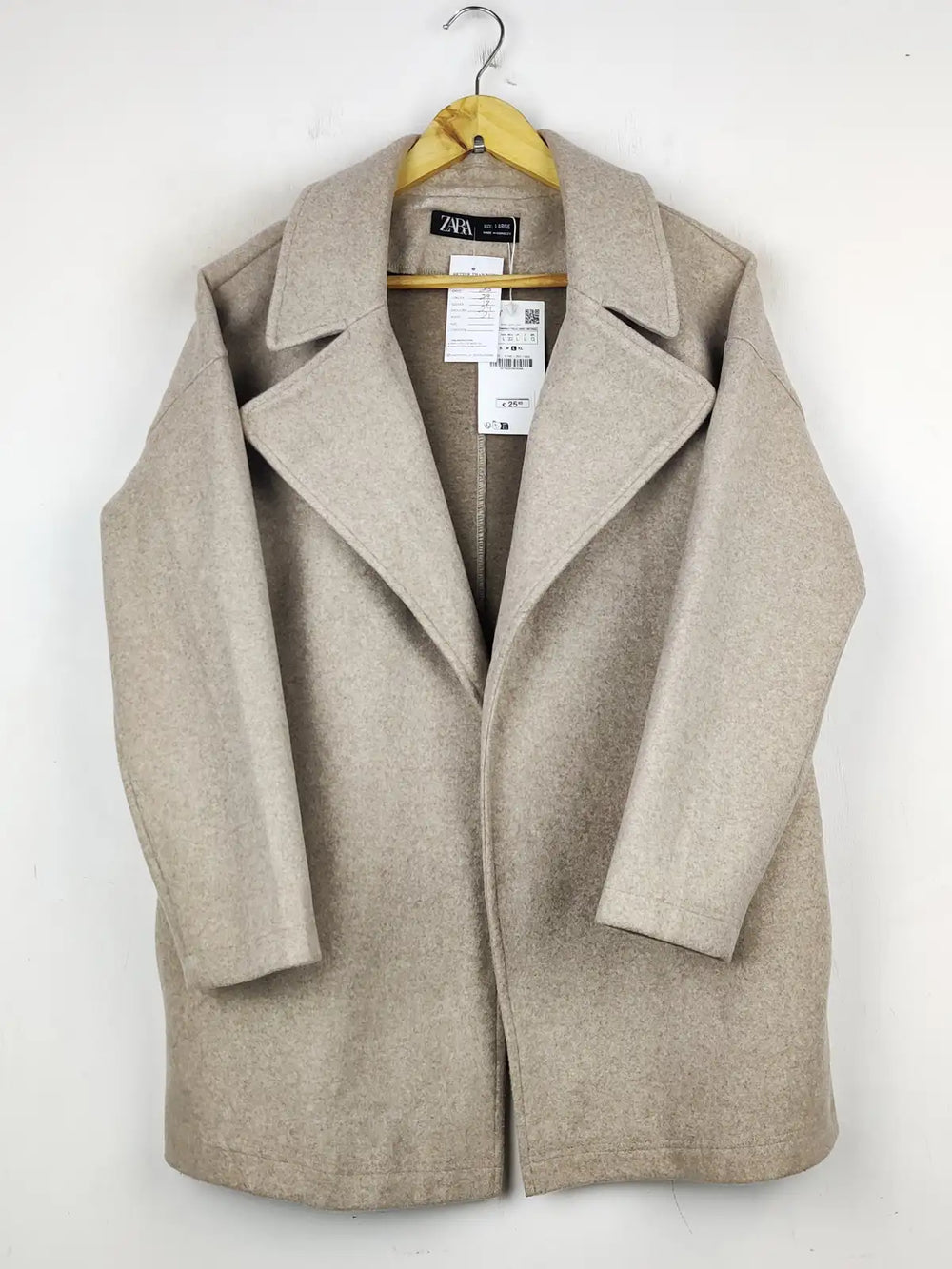 Buy online pre-used pre-loved 100% authentic & Original branded Zara (WC-3406) available in Pakistan. Top international brands avilable.