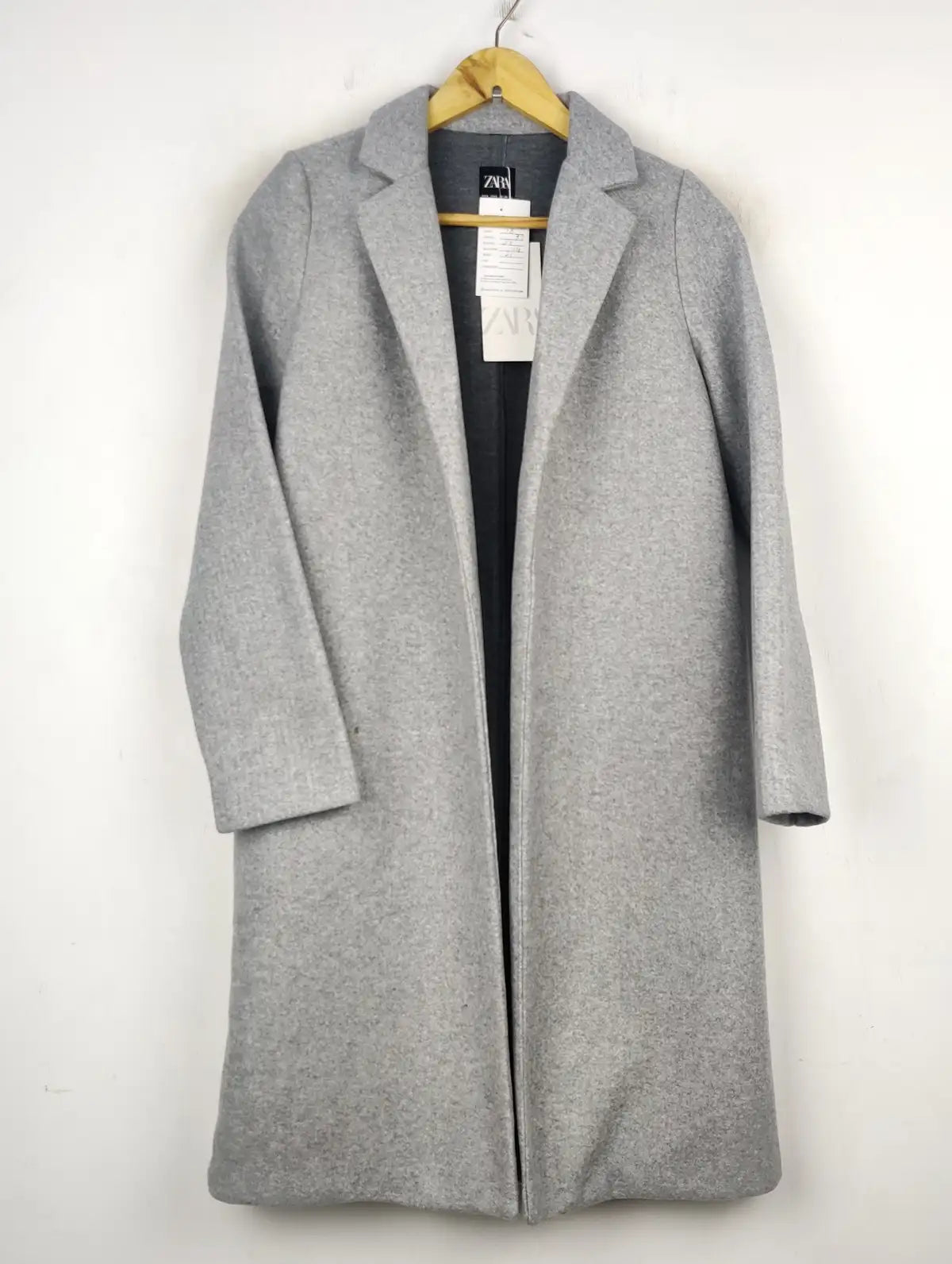 Buy online pre-used pre-loved 100% authentic & Original branded Zara (WC-3424) available in Pakistan. Top international brands avilable.