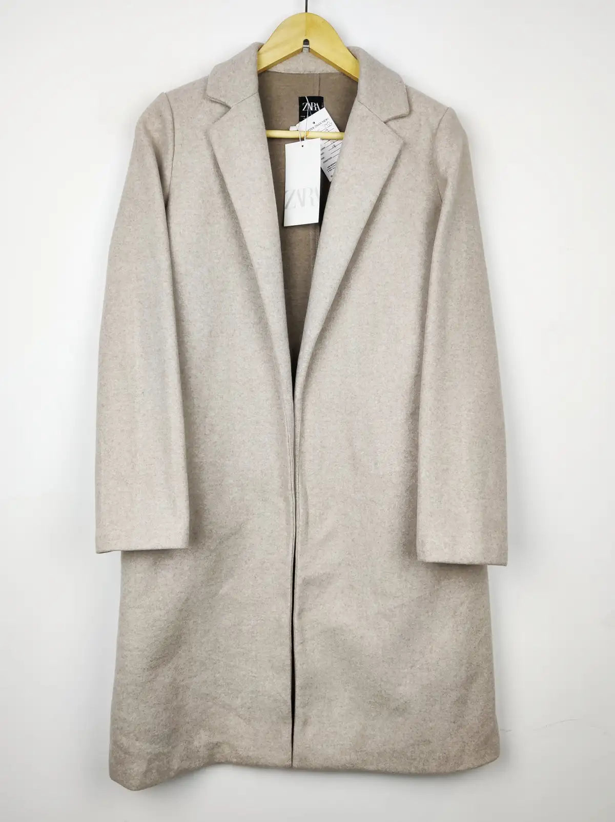 Buy online pre-used pre-loved 100% authentic & Original branded Zara (WC-3454) available in Pakistan. Top international brands avilable.