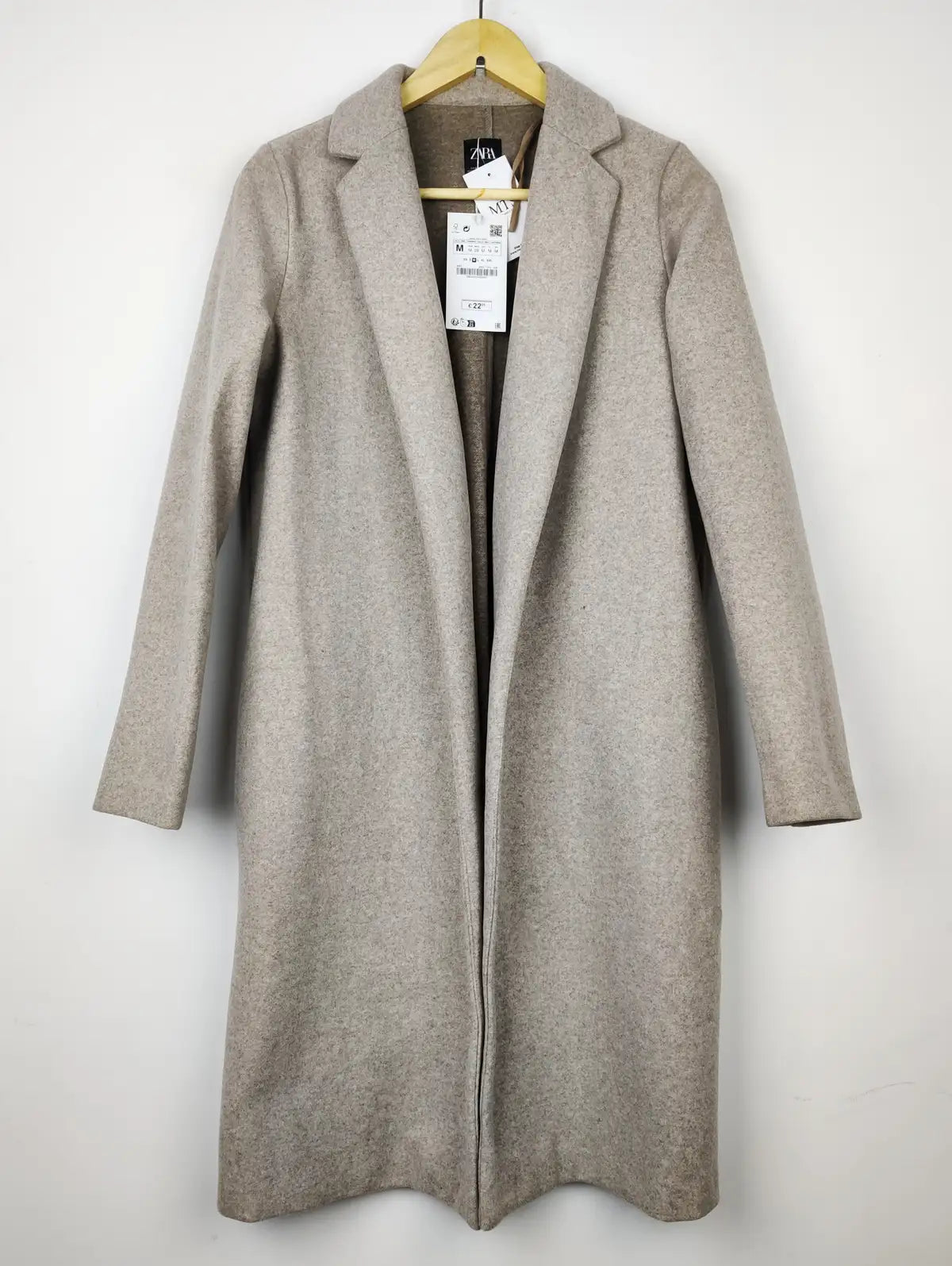 Buy online pre-used pre-loved 100% authentic & Original branded Zara (WC-3458) available in Pakistan. Top international brands avilable.