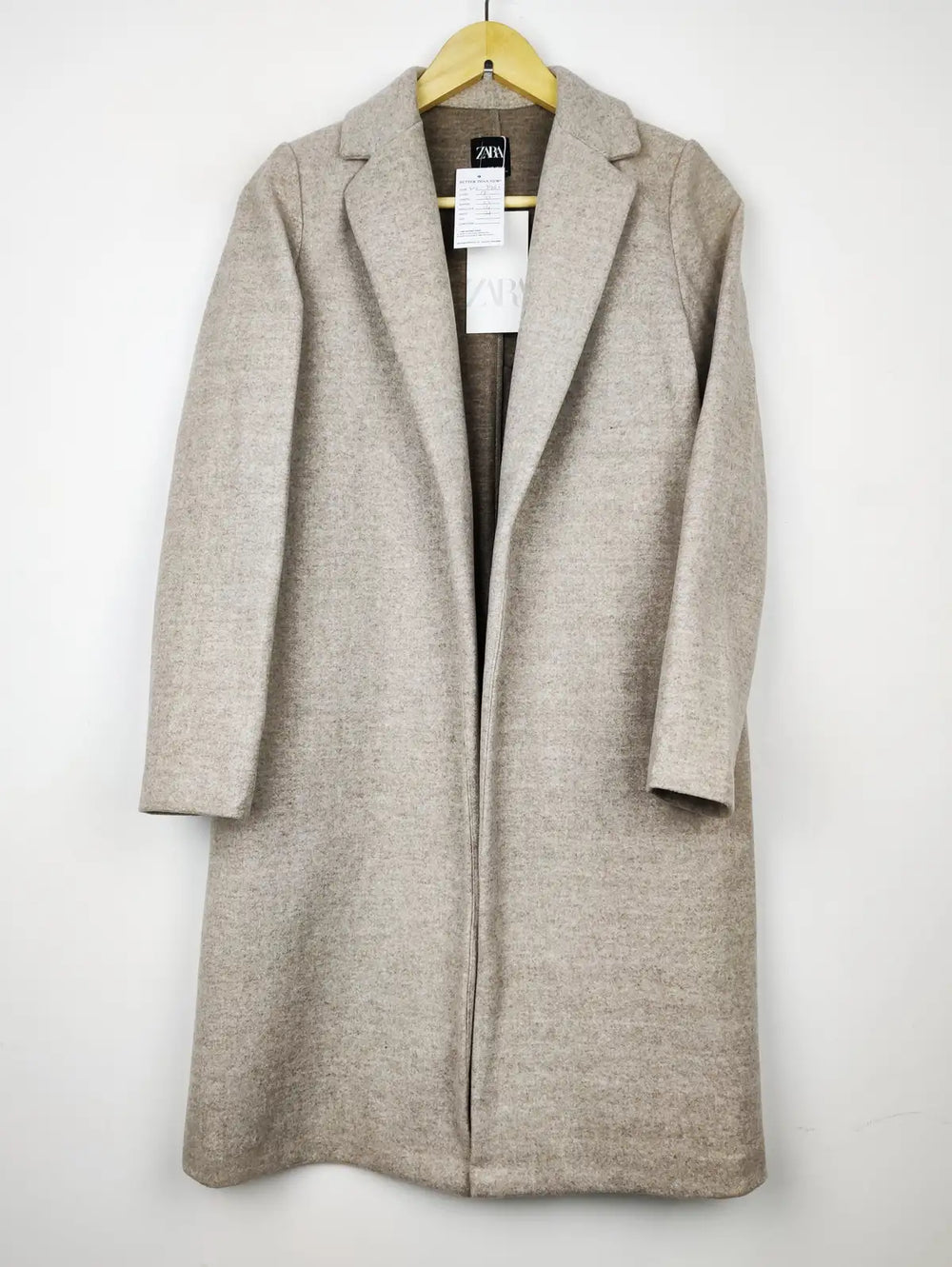 Buy online pre-used pre-loved 100% authentic & Original branded Zara (WC-3460) available in Pakistan. Top international brands avilable.