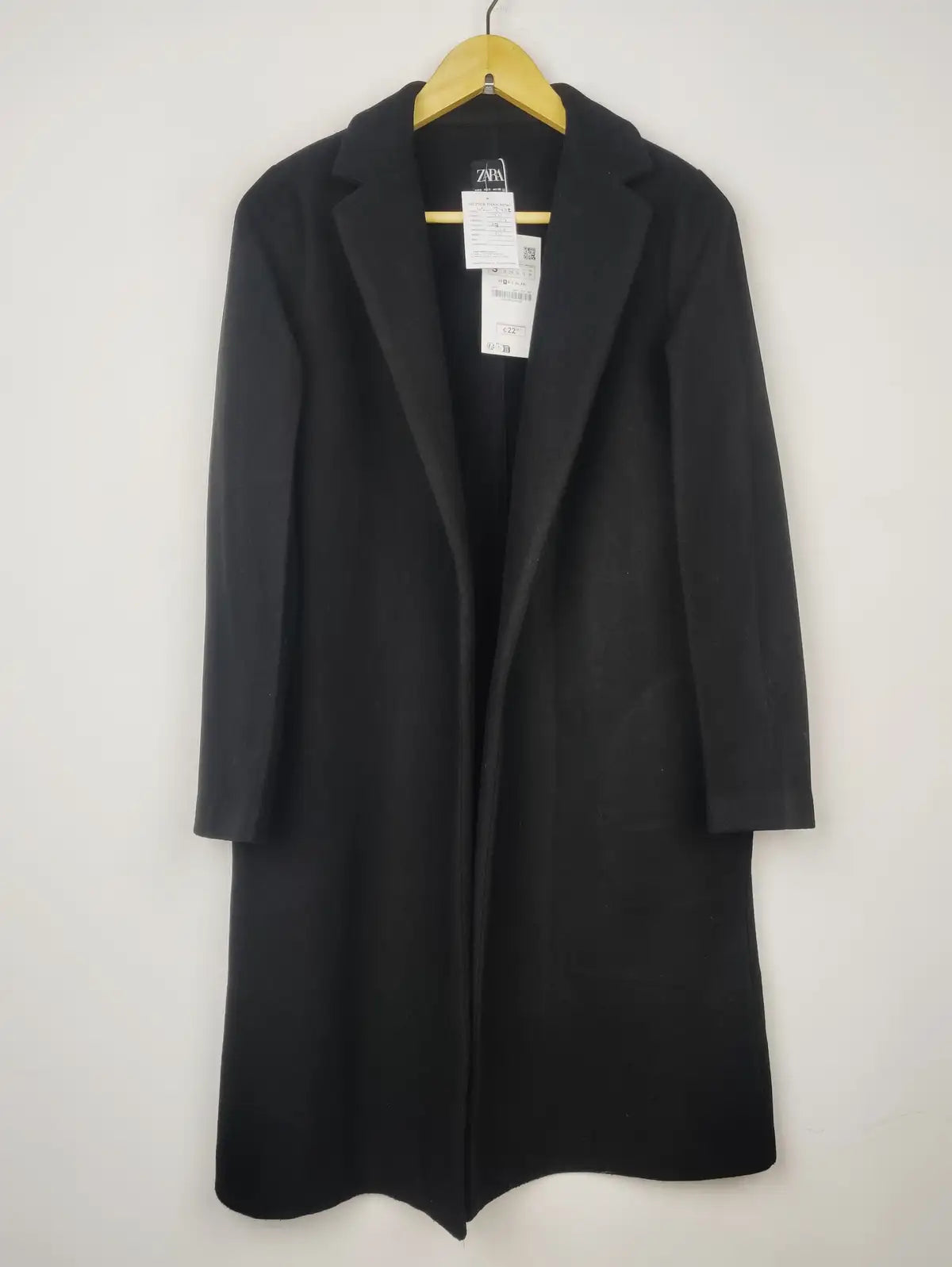 Buy online pre-used pre-loved 100% authentic & Original branded Zara (WC-3491) available in Pakistan. Top international brands avilable.