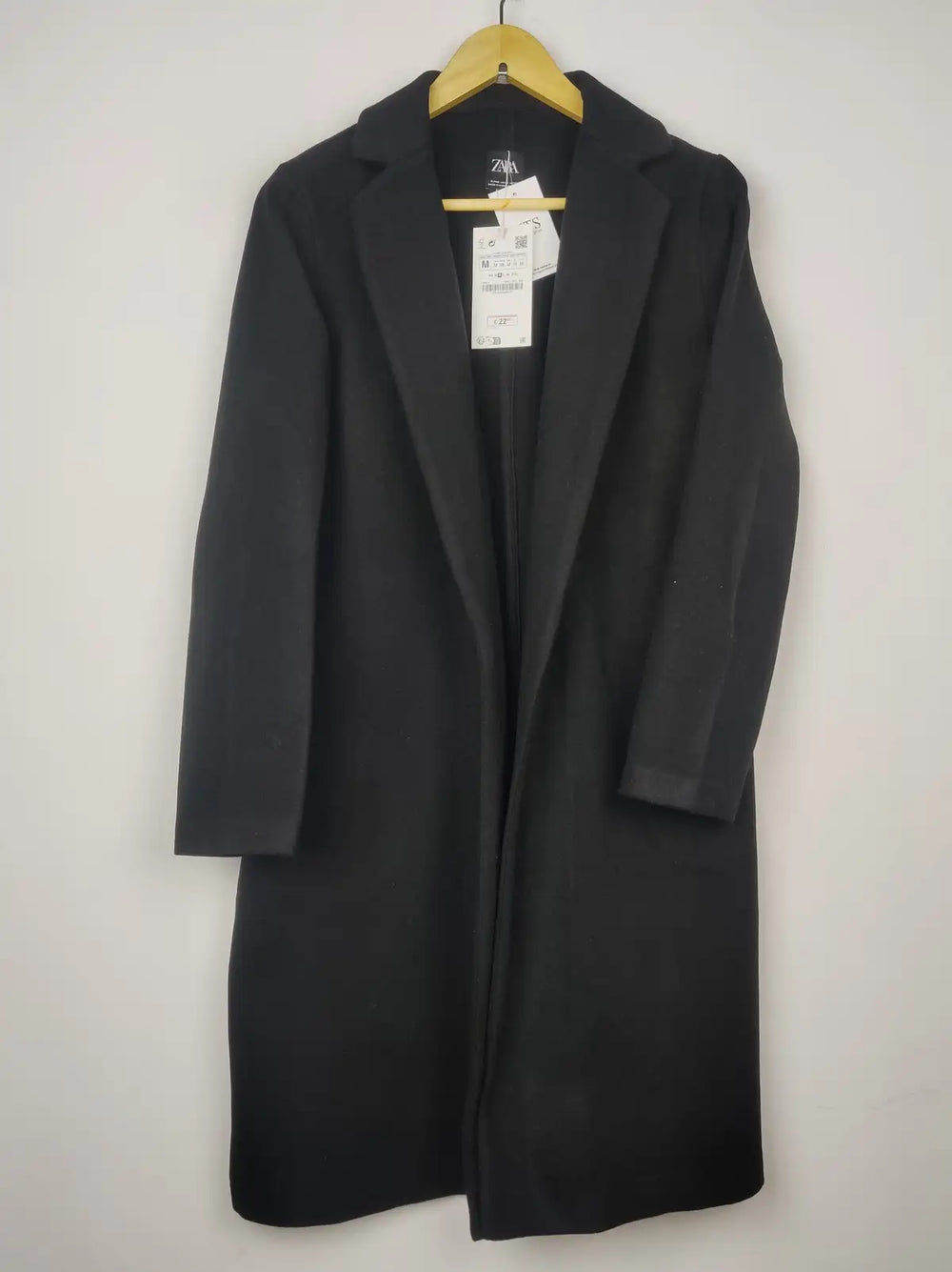 Buy online pre-used pre-loved 100% authentic & Original branded Zara (WC-3493) available in Pakistan. Top international brands avilable.