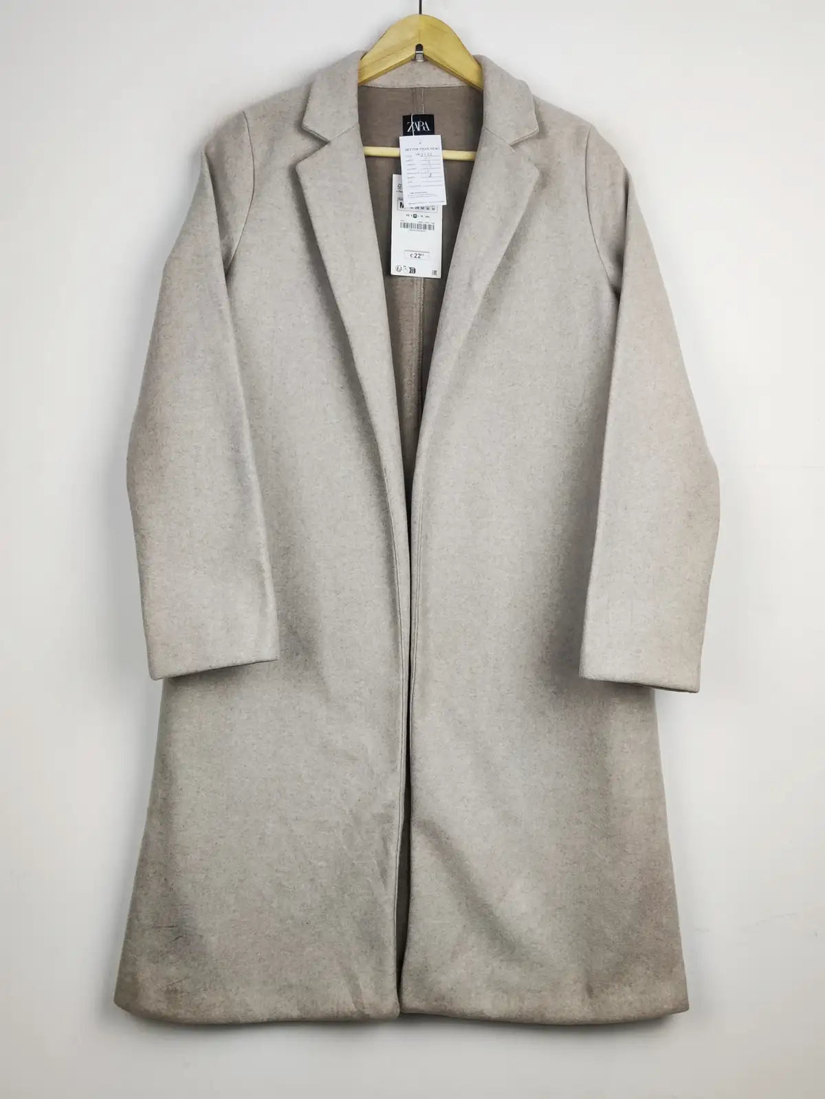 Buy online pre-used pre-loved 100% authentic & Original branded Zara (WC-3561) available in Pakistan. Top international brands avilable.