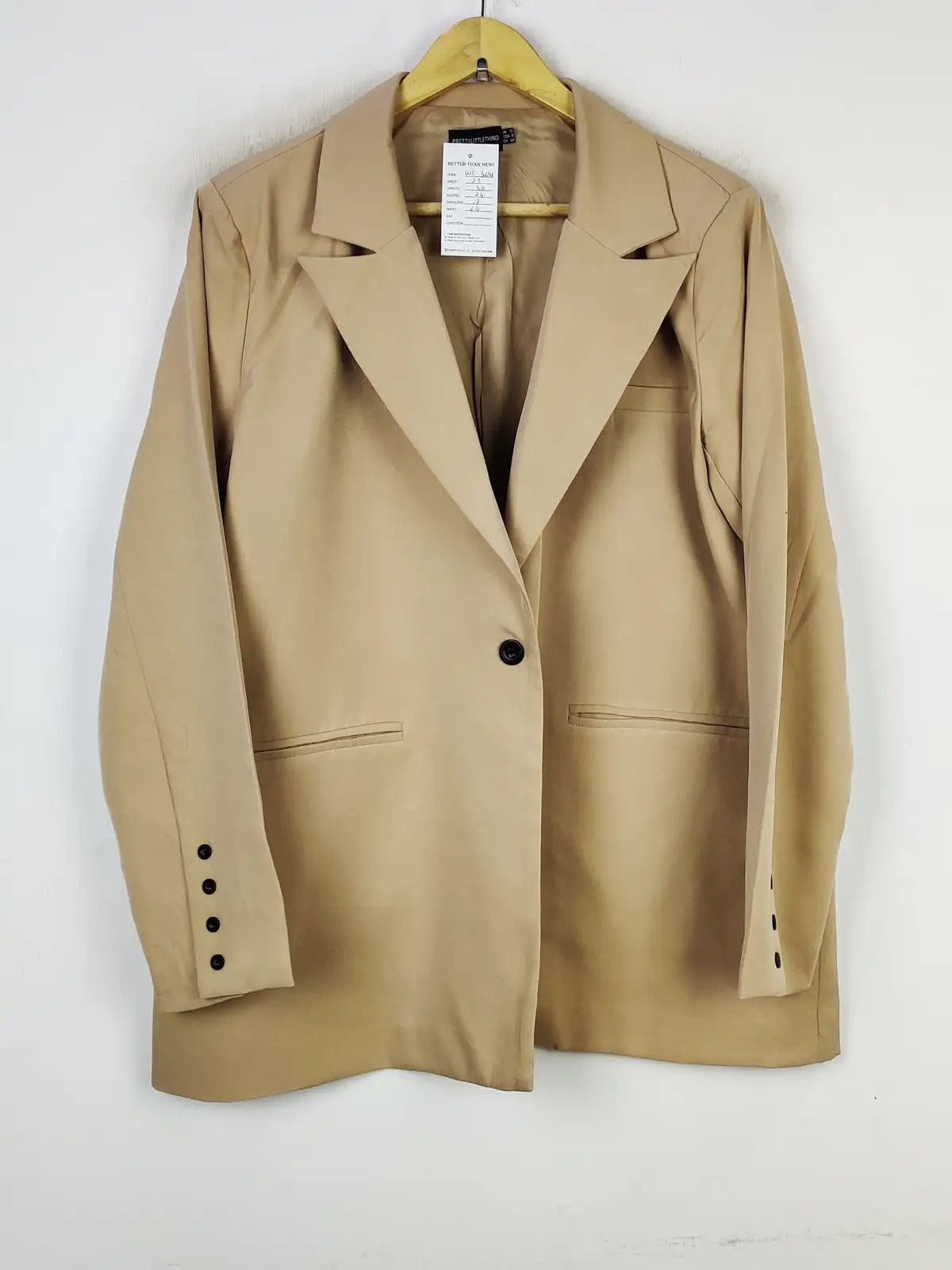 Buy online pre-used pre-loved 100% authentic & Original branded Pretty Little Things (WC-3648) available in Pakistan. Top international brands avilable.