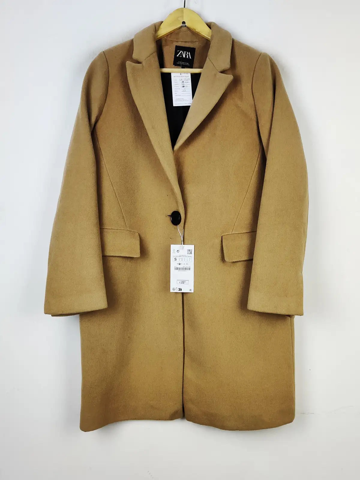 Buy online pre-used pre-loved 100% authentic & Original branded Zara (WC-3719) available in Pakistan. Top international brands avilable.