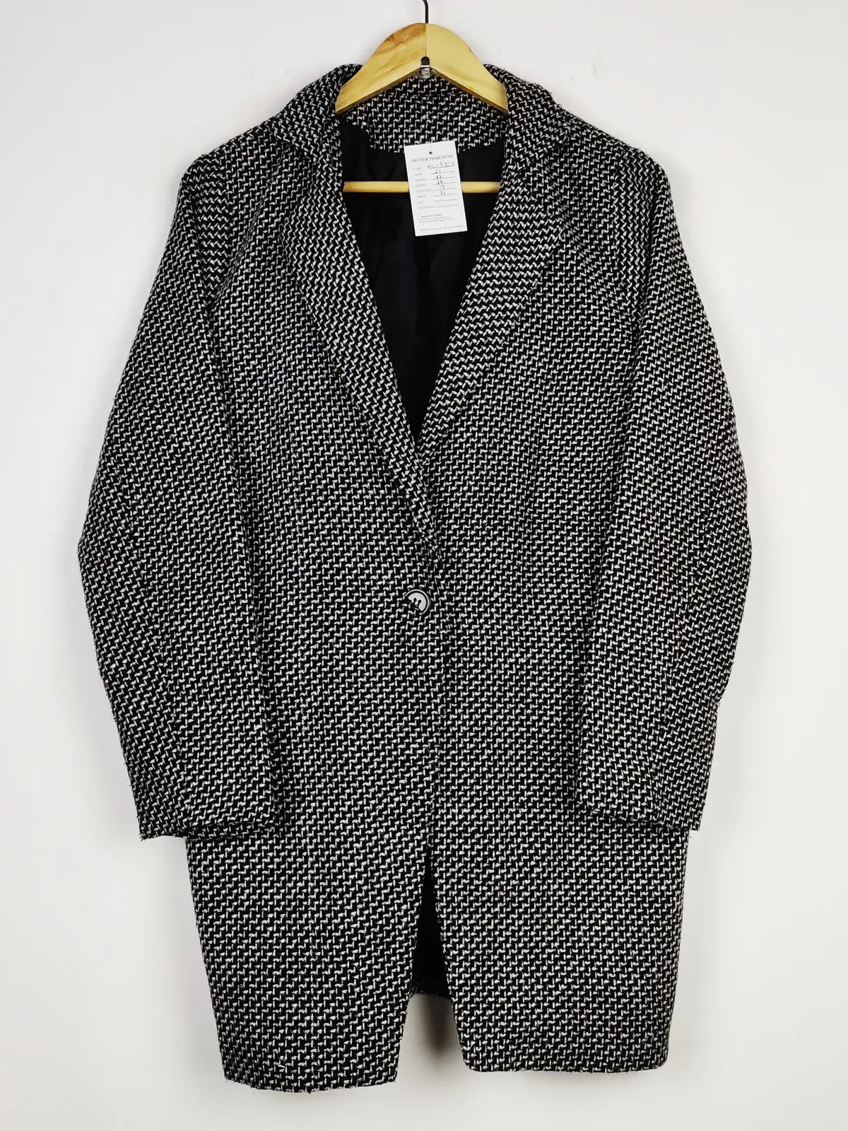 Buy online pre-used pre-loved 100% authentic & Original branded Unknown Brand (WC-3763) available in Pakistan. Top international brands avilable.