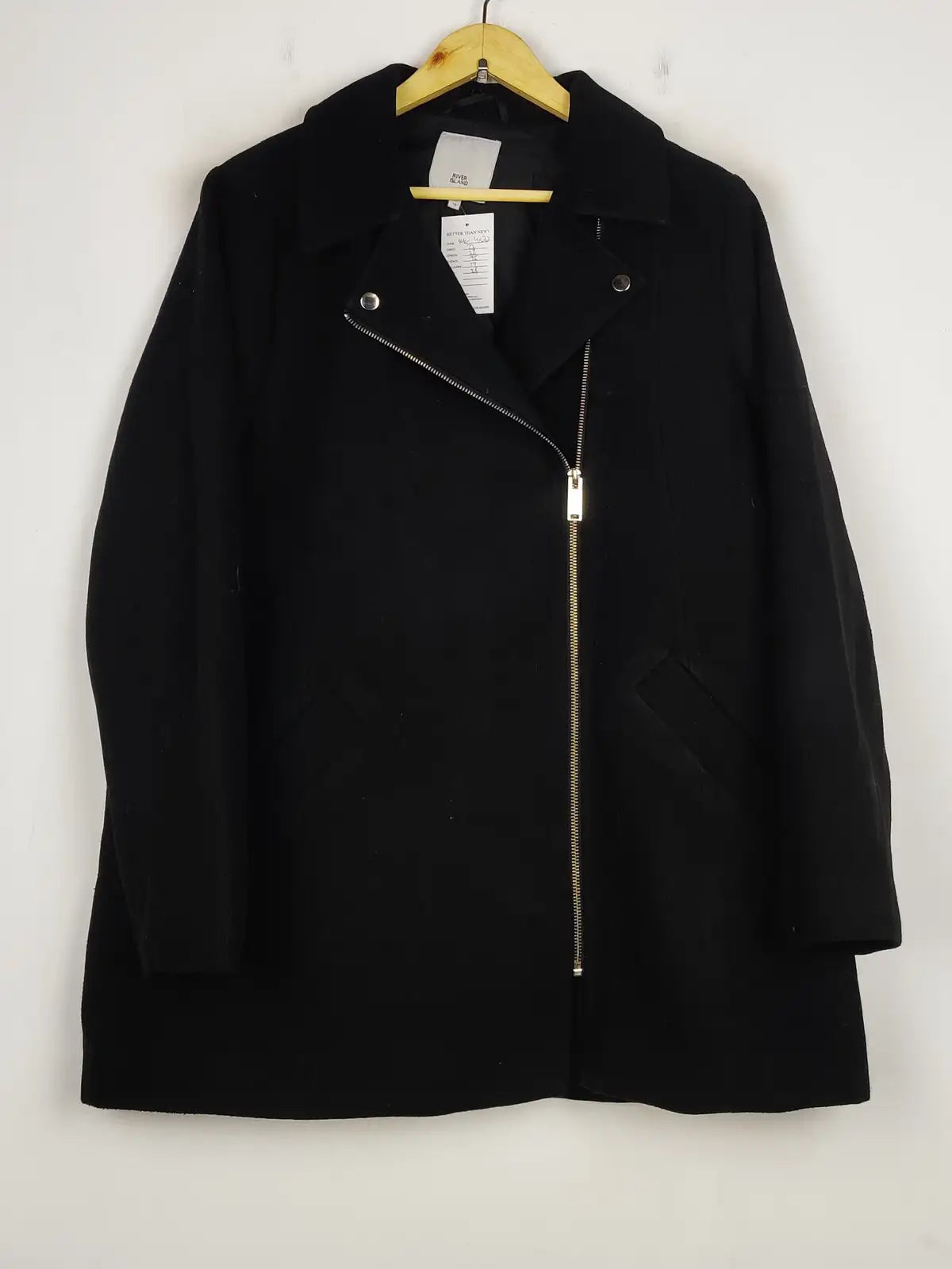 River Island (WC-4022)