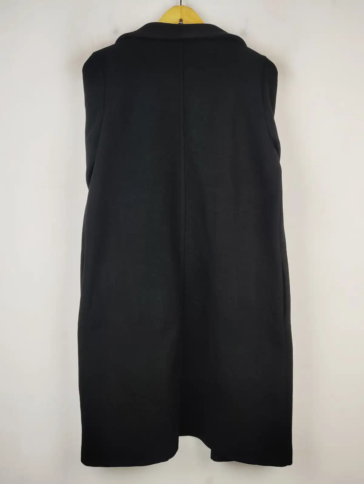 Zara (WC-4074)