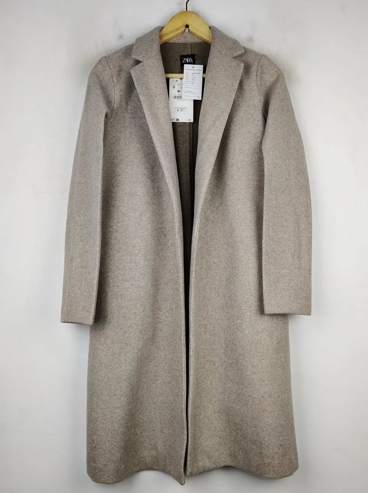 Buy online pre-used pre-loved 100% authentic & Original branded Zara (WC-4075) available in Pakistan. Top international brands avilable.